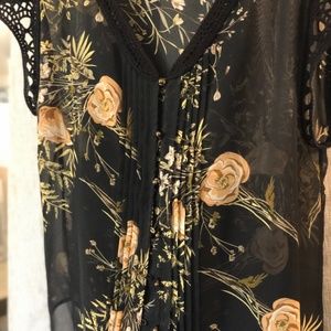 Anthropologie Meadow Rue Floral Blouse Sheer sz XS